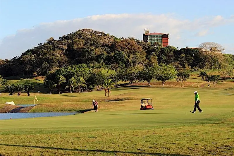 One day of golf in Panama City
